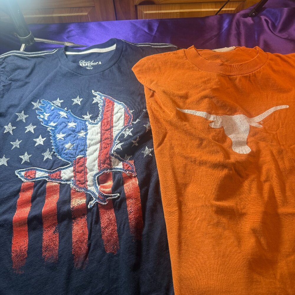📌Spirit of America Embroidered Eagle Flag T-Shirt & Red Oak Longhorn TX T-Shirt